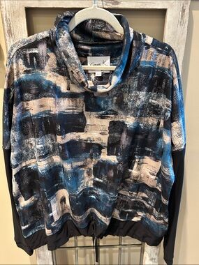 Women's Blue Abstract Print Turtleneck Top